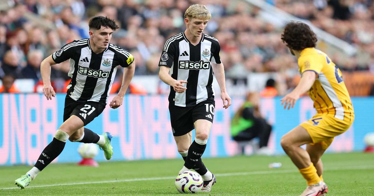 Đánh giá về đội hình xuất trận giữa 2 CLB